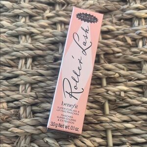 ✨ NWT Benefit Roller Lash Mascara – Black (Travel Size) 0.1 oz ✨